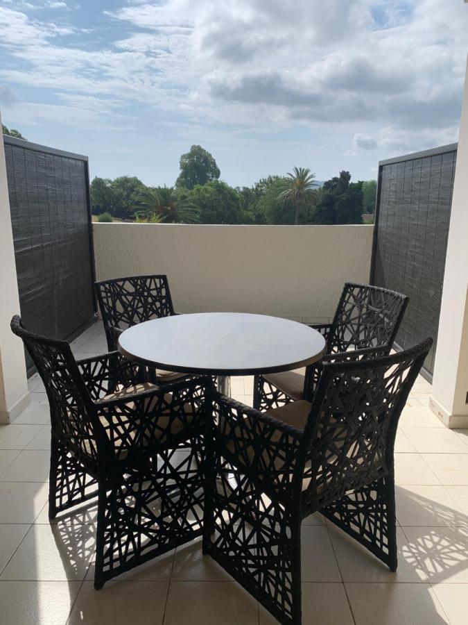 Appartement Grimaud Bord De Mer Экстерьер фото
